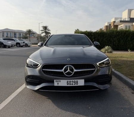 Mercedes Benz C300 2024