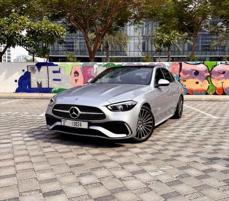 Mercedes Benz C200 2024